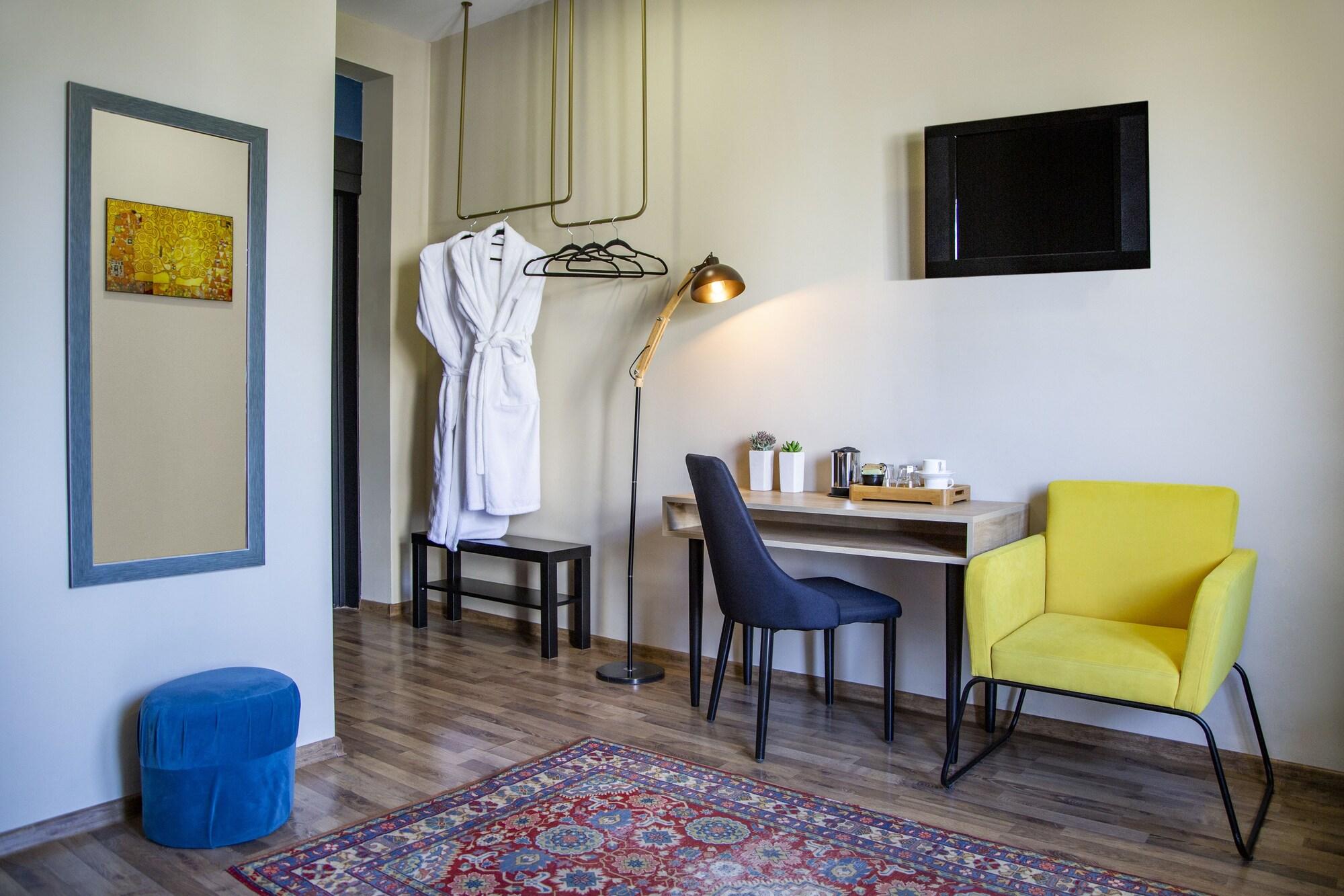 Alphabet Boutique Hotel تبليسي المظهر الخارجي الصورة