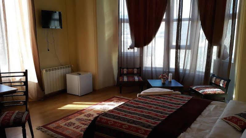 Alphabet Boutique Hotel تبليسي المظهر الخارجي الصورة