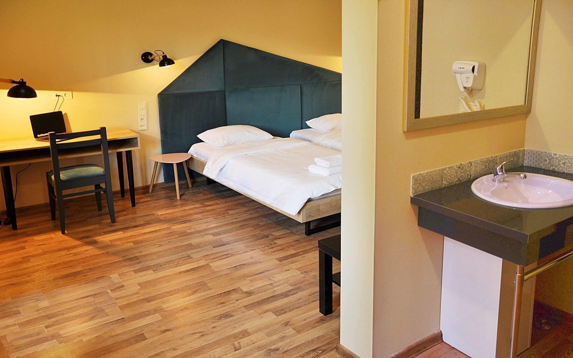 Alphabet Boutique Hotel تبليسي المظهر الخارجي الصورة